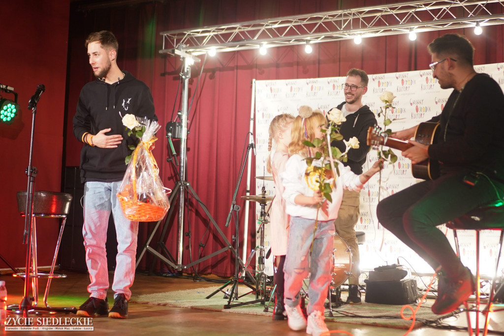 Koncert i wernisaż w Chodowie