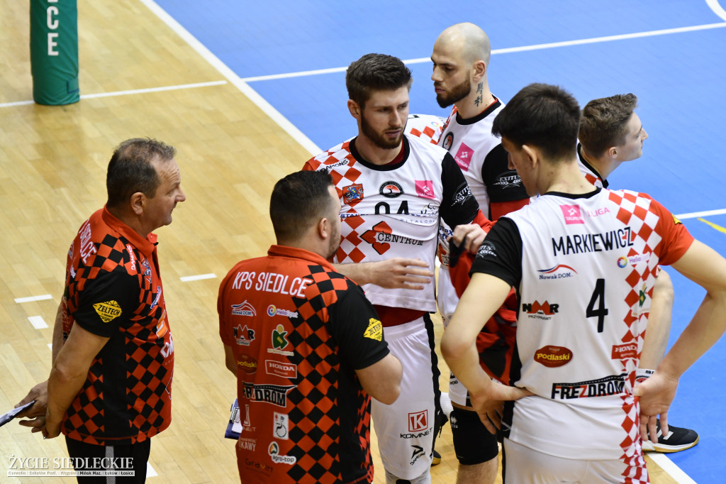 Gładka wygrana KPS