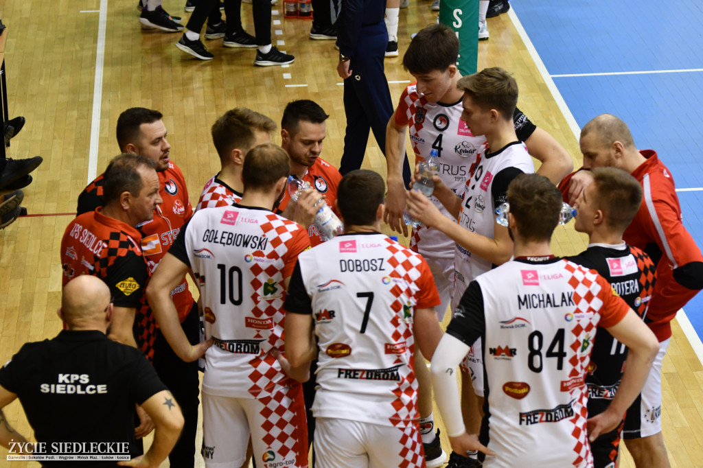 Gładka wygrana KPS