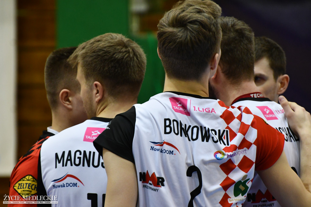 Gładka wygrana KPS