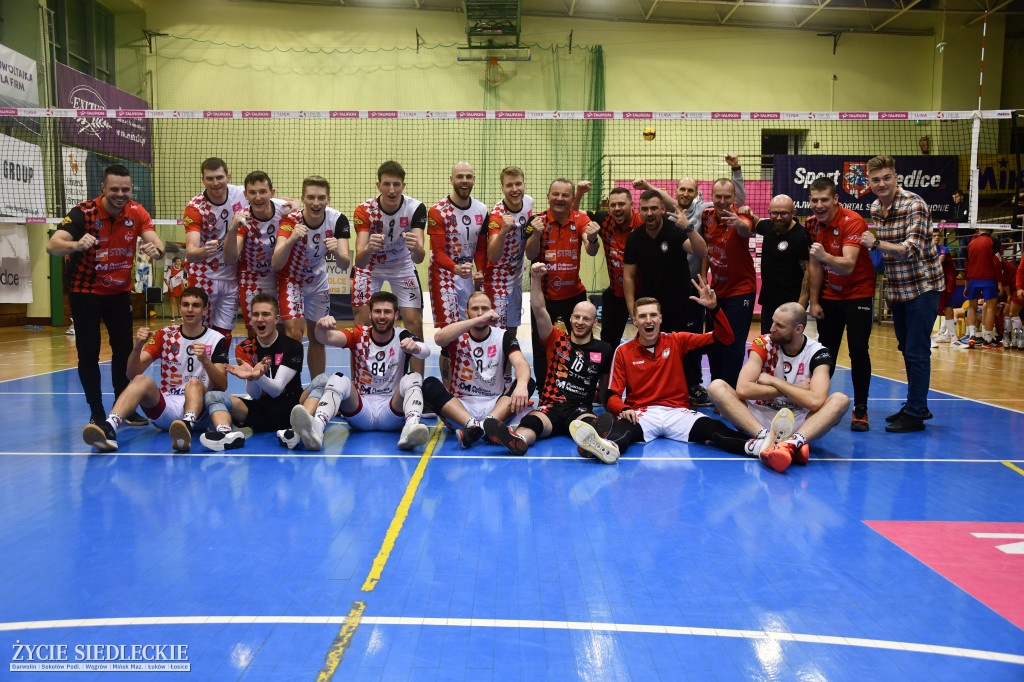 Gładka wygrana KPS