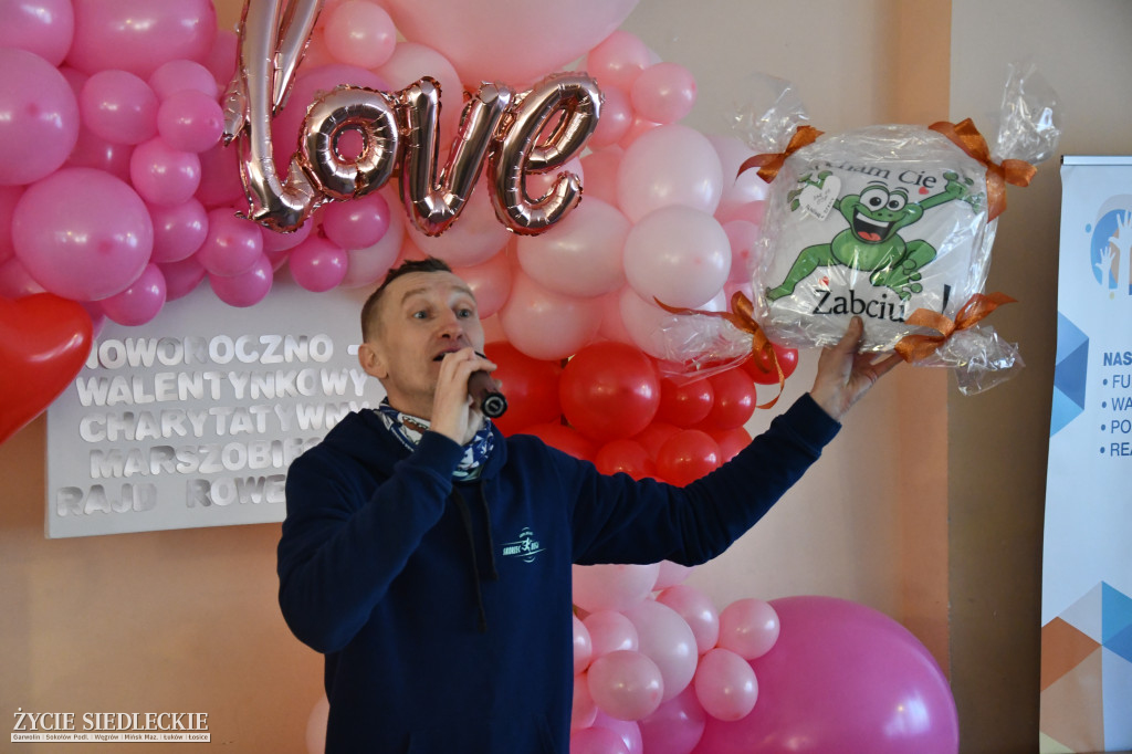 Biegali i kręcili dla Lenki