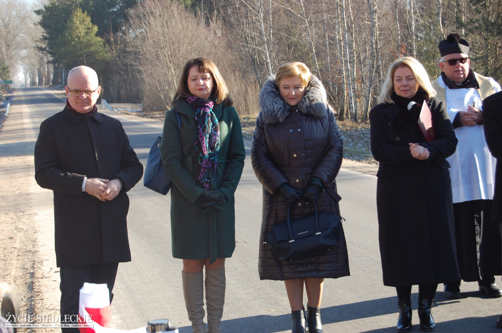 Otwarcie przebudowanej drogi w gminie Grębków