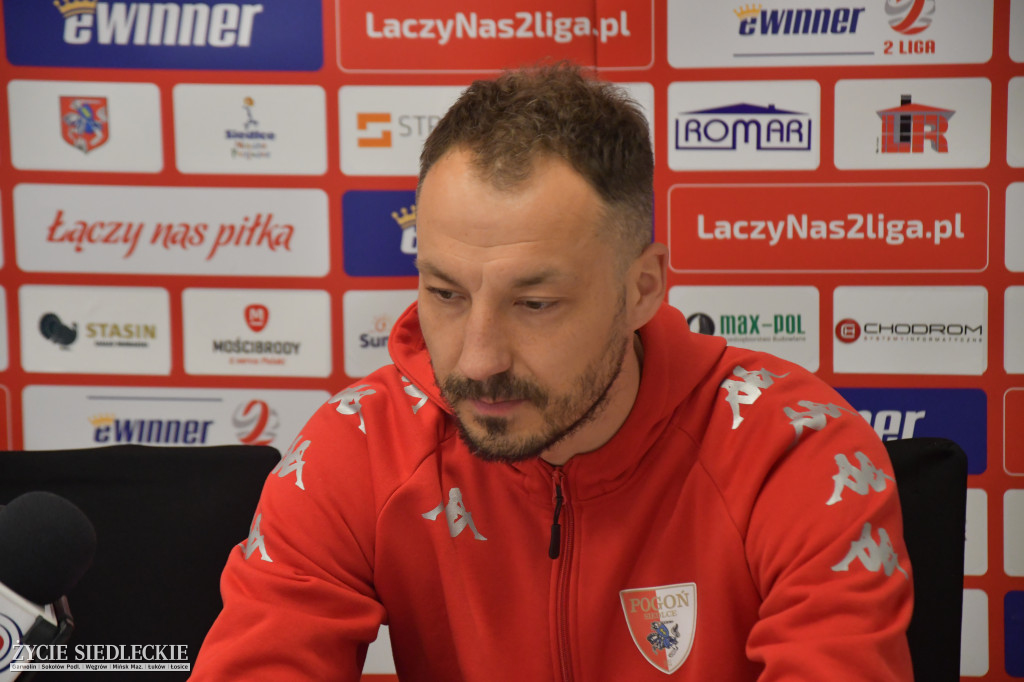 Pogoniści przegrali z liderem