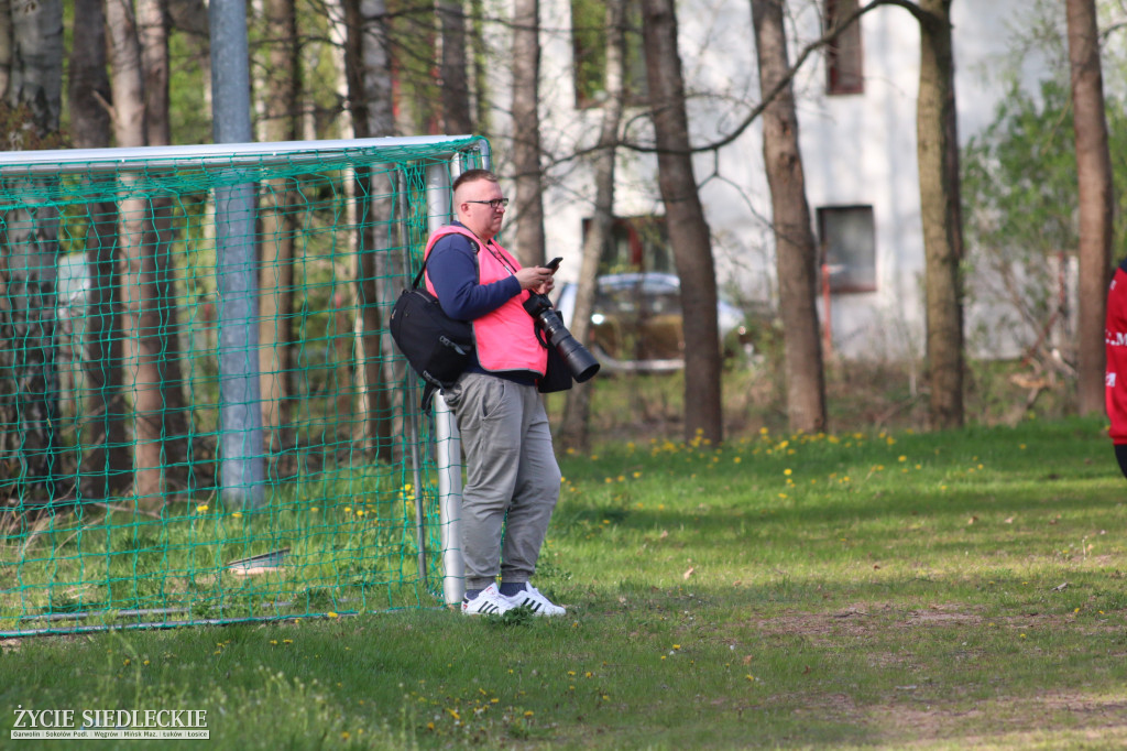 Awans Łosic po meczu w Cegłowie