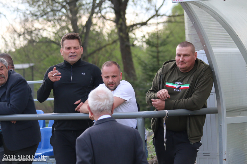 Awans Łosic po meczu w Cegłowie