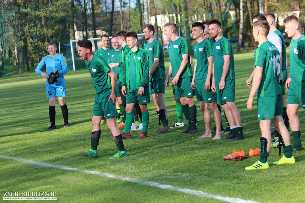 Awans Łosic po meczu w Cegłowie