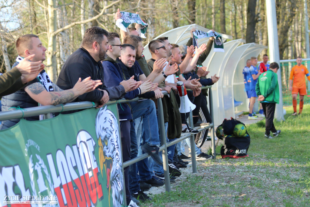 Awans Łosic po meczu w Cegłowie