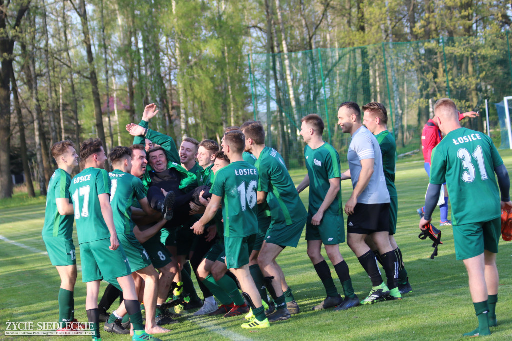 Awans Łosic po meczu w Cegłowie