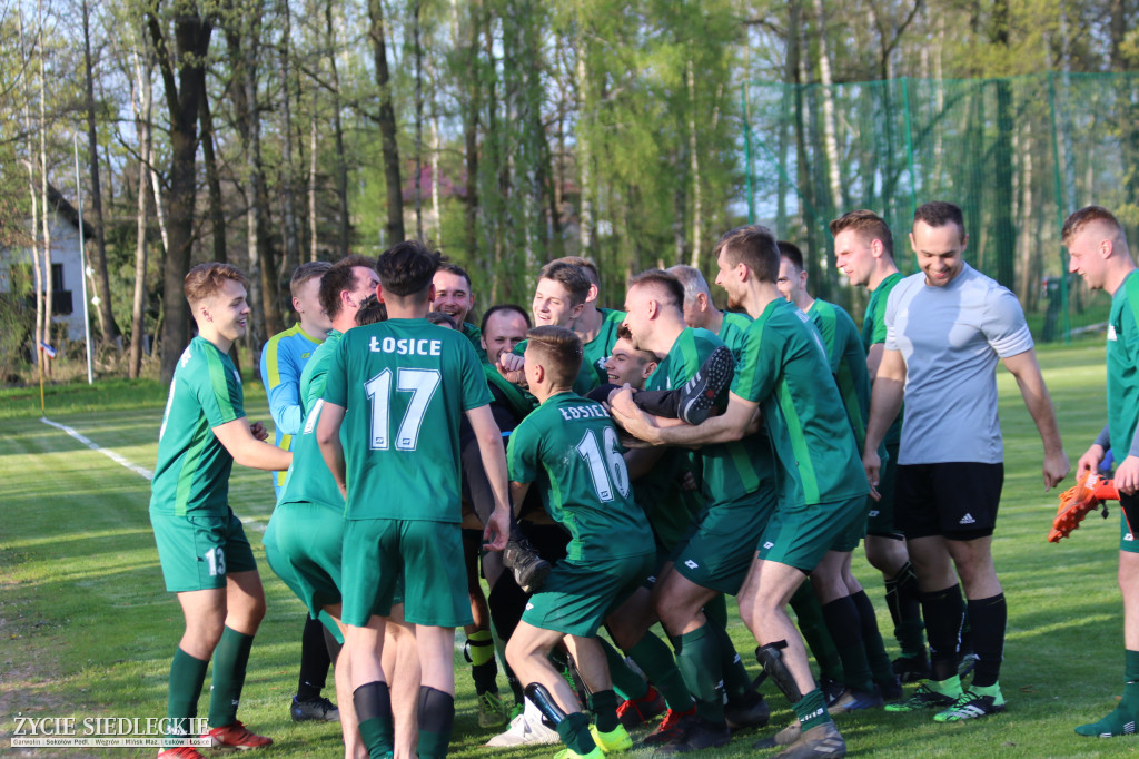 Awans Łosic po meczu w Cegłowie