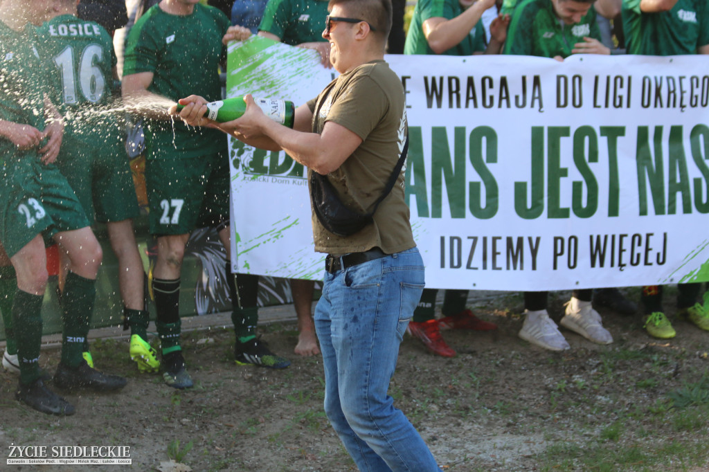 Awans Łosic po meczu w Cegłowie