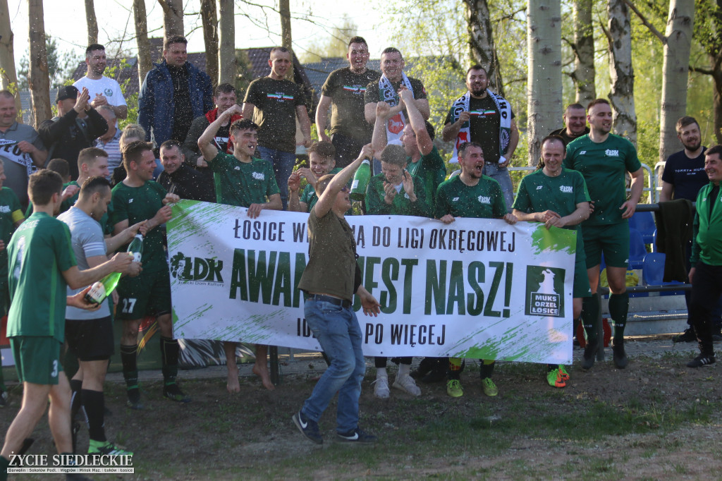 Awans Łosic po meczu w Cegłowie