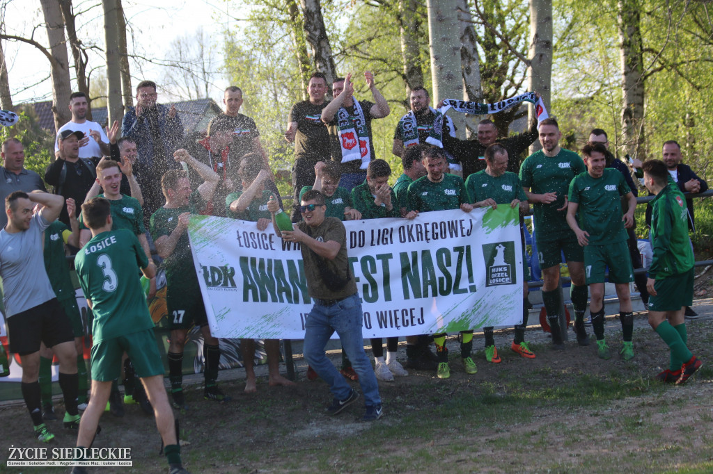 Awans Łosic po meczu w Cegłowie