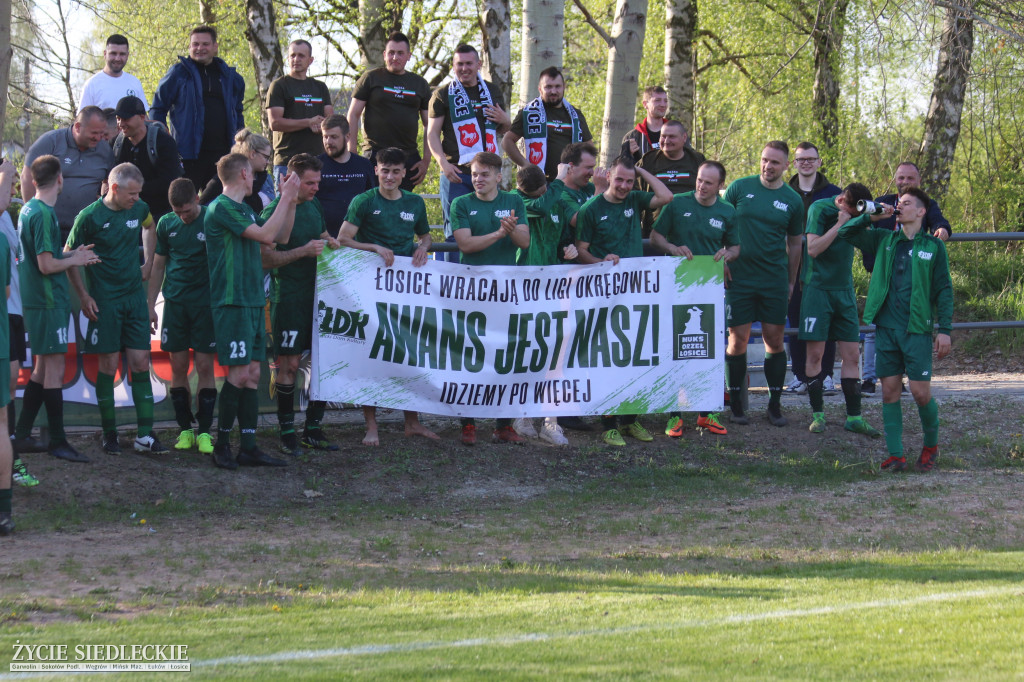 Awans Łosic po meczu w Cegłowie