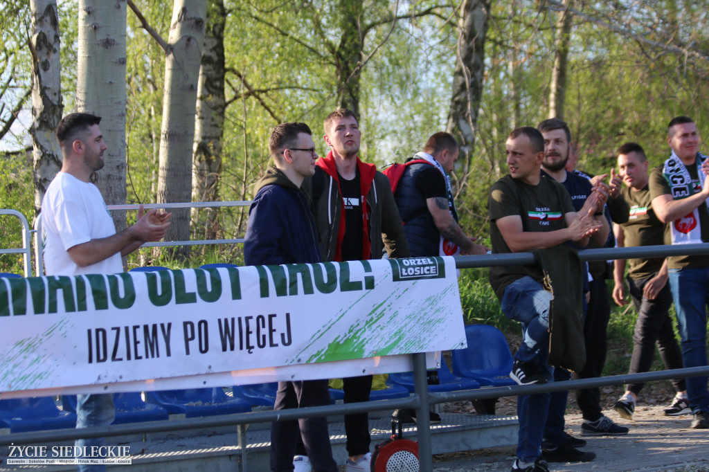 Awans Łosic po meczu w Cegłowie