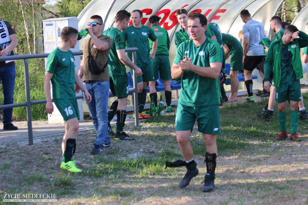 Awans Łosic po meczu w Cegłowie
