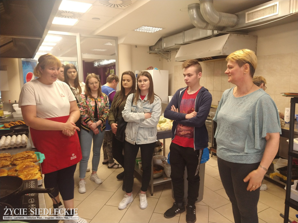 Spotkanie z językiem i kuchnią wschodu