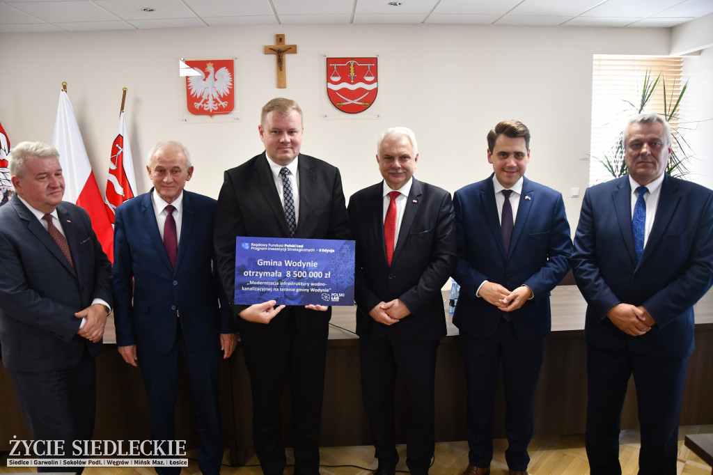 Czeki dla gmin z powiatu siedleckiego