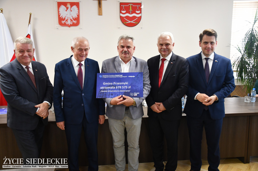 Czeki dla gmin z powiatu siedleckiego