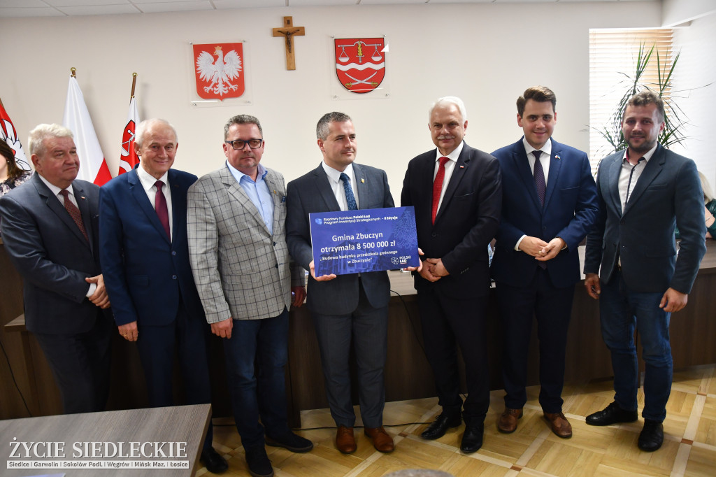 Czeki dla gmin z powiatu siedleckiego