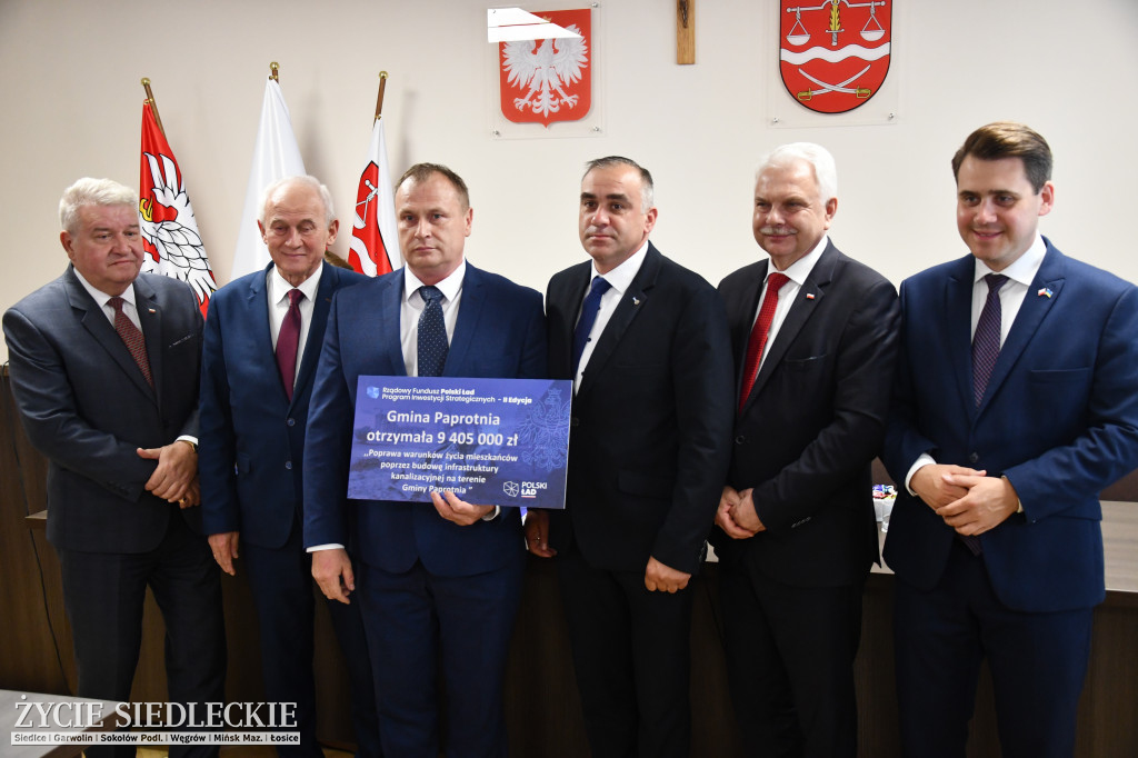 Czeki dla gmin z powiatu siedleckiego