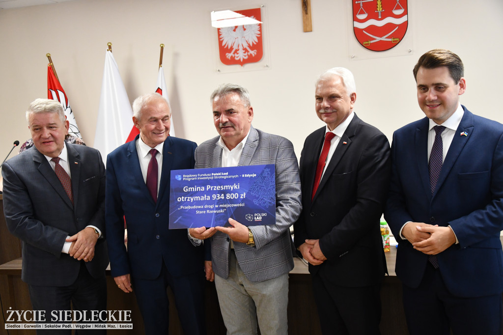 Czeki dla gmin z powiatu siedleckiego