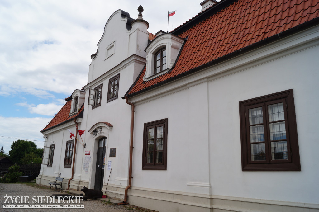 Konferencja i wernisaż na zamku w Liwie