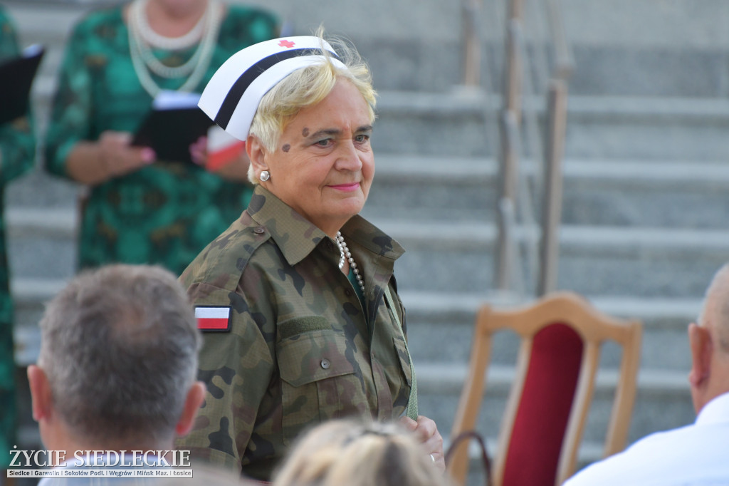Seniorynki w hołdzie Powstańcom