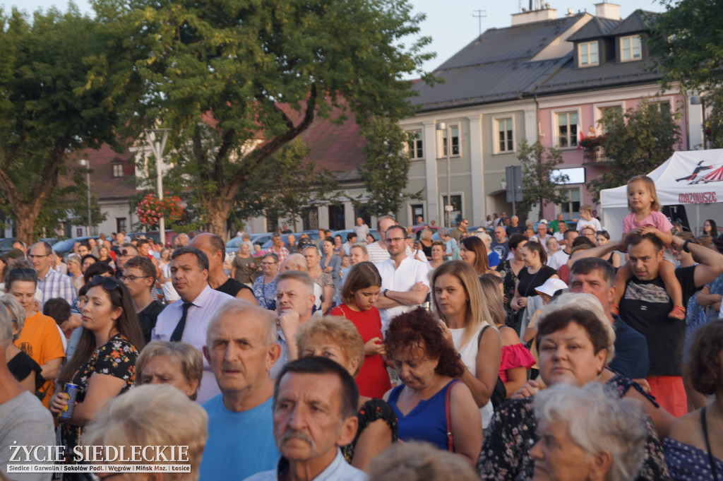 Kalejdoskop Barw Polski z zespołem Mazowsze
