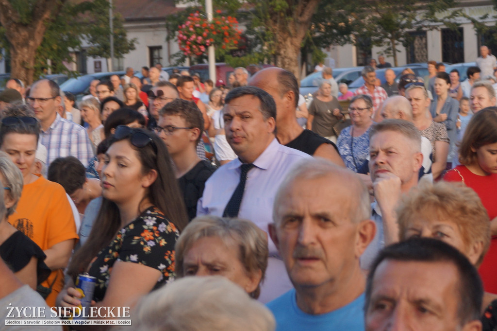 Kalejdoskop Barw Polski z zespołem Mazowsze
