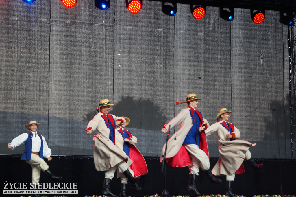 Kalejdoskop Barw Polski z zespołem Mazowsze