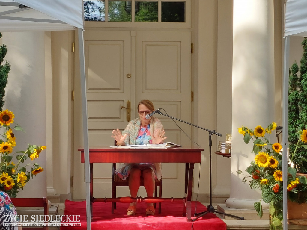 Spotkanie autorskie z Marią Makowiecką