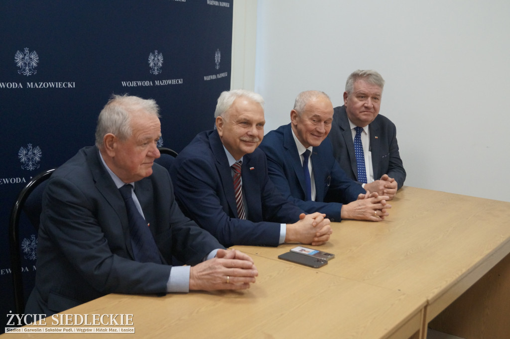 Czeki dla samorządów rozdane