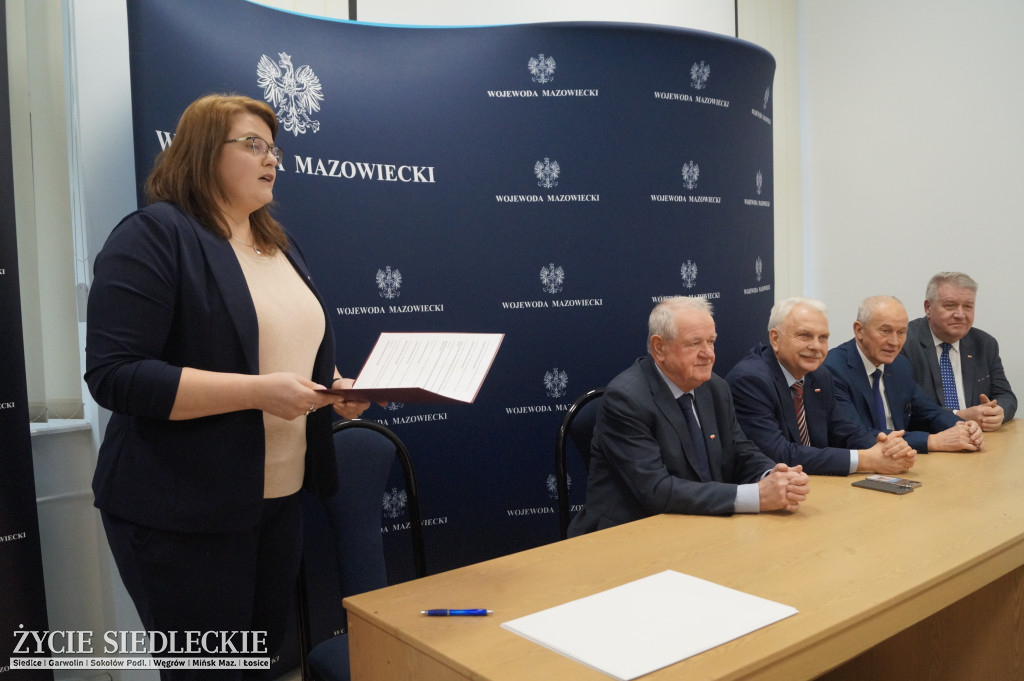 Czeki dla samorządów rozdane