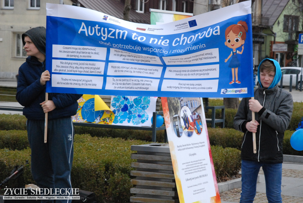 Światowy Dzień Autyzmu na niebiesko