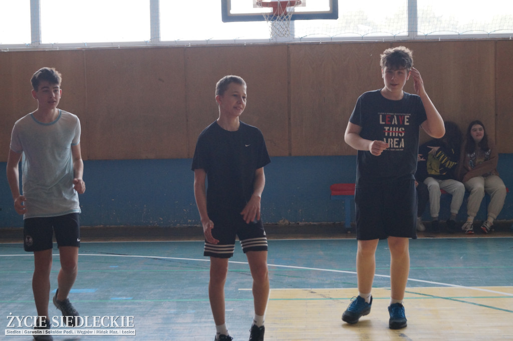 Lekcja wf-u z Nikolą Wielowską