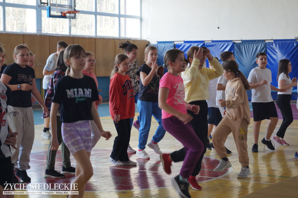 Lekcja wf-u z Nikolą Wielowską