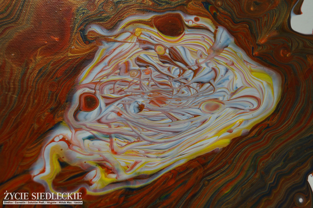 Wernisaż wystawy pouring art