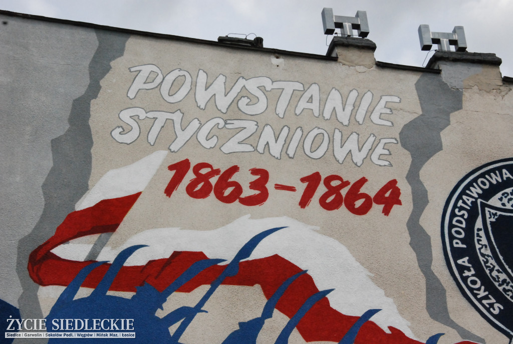 Odsłonięcie muralu przy SP nr 5