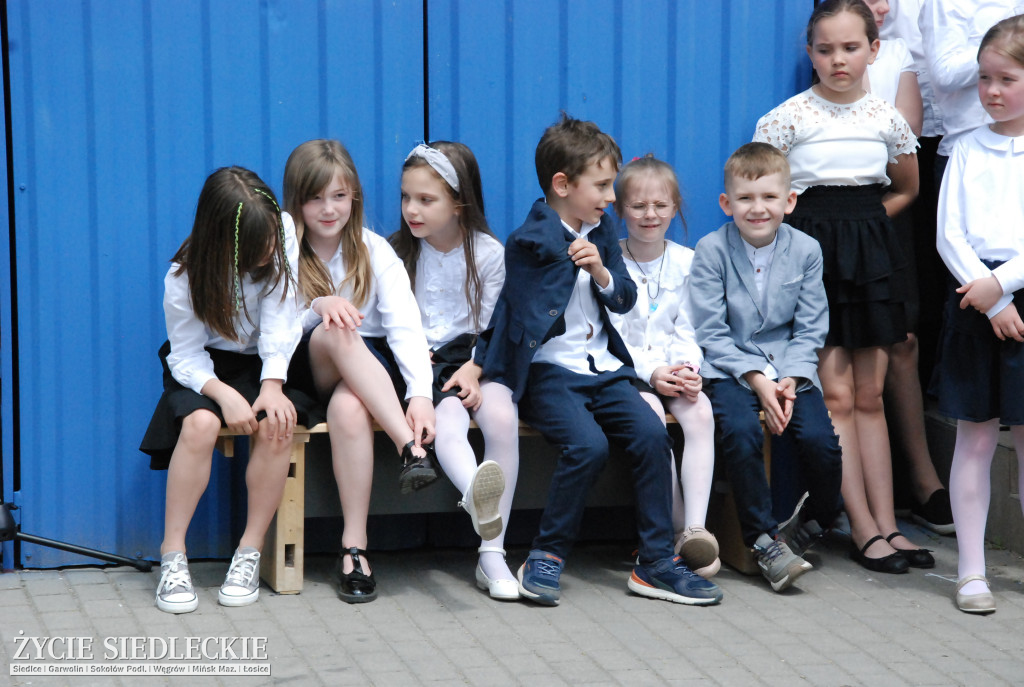 Odsłonięcie muralu przy SP nr 5