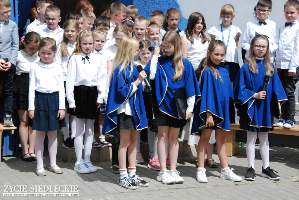 Odsłonięcie muralu przy SP nr 5