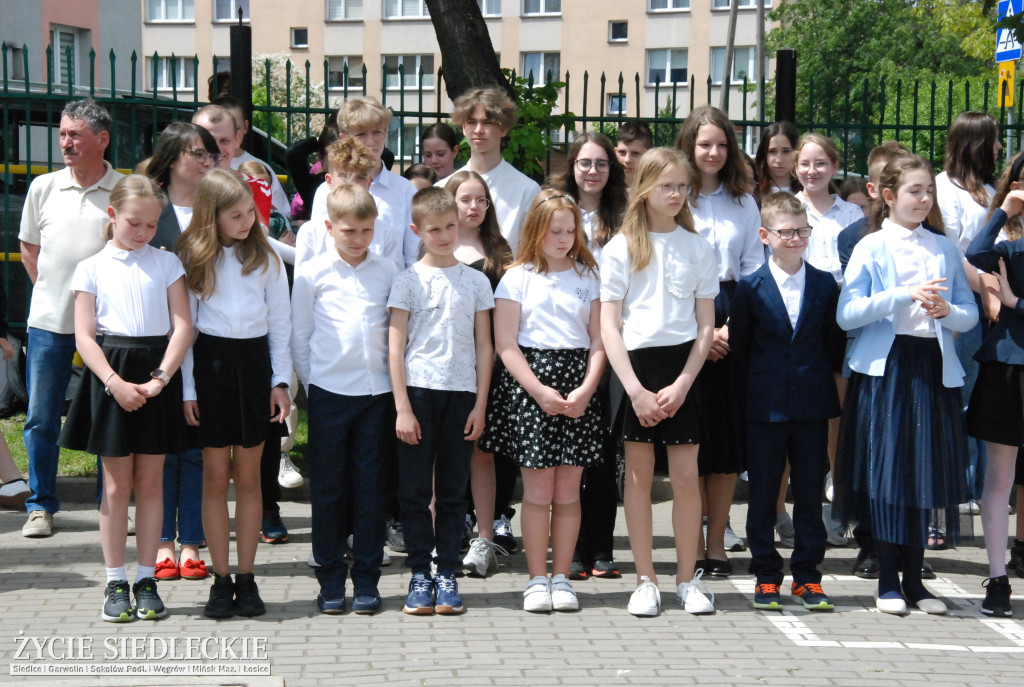 Odsłonięcie muralu przy SP nr 5