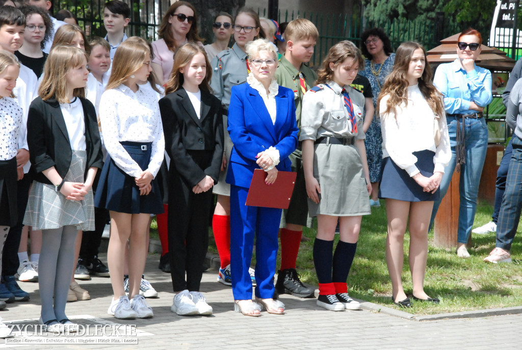 Odsłonięcie muralu przy SP nr 5