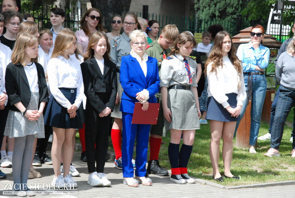 Odsłonięcie muralu przy SP nr 5
