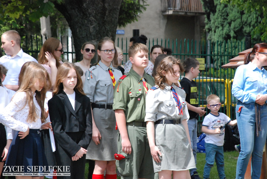 Odsłonięcie muralu przy SP nr 5