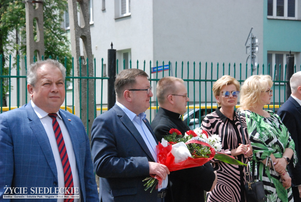 Odsłonięcie muralu przy SP nr 5