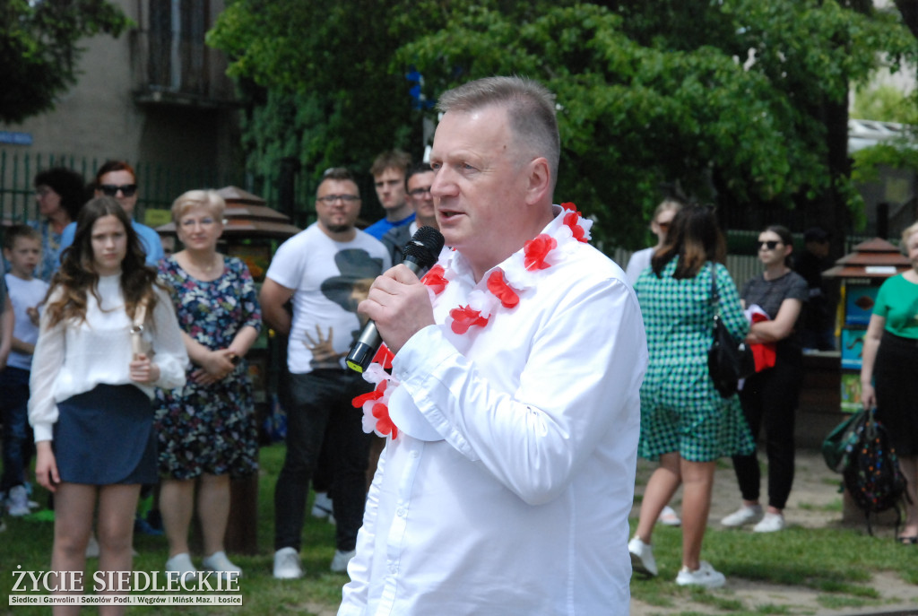 Odsłonięcie muralu przy SP nr 5