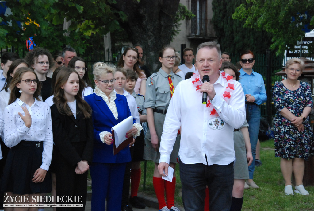 Odsłonięcie muralu przy SP nr 5