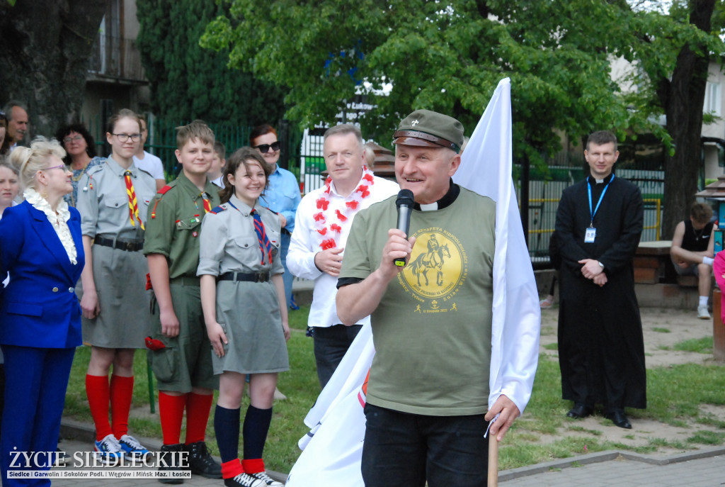 Odsłonięcie muralu przy SP nr 5