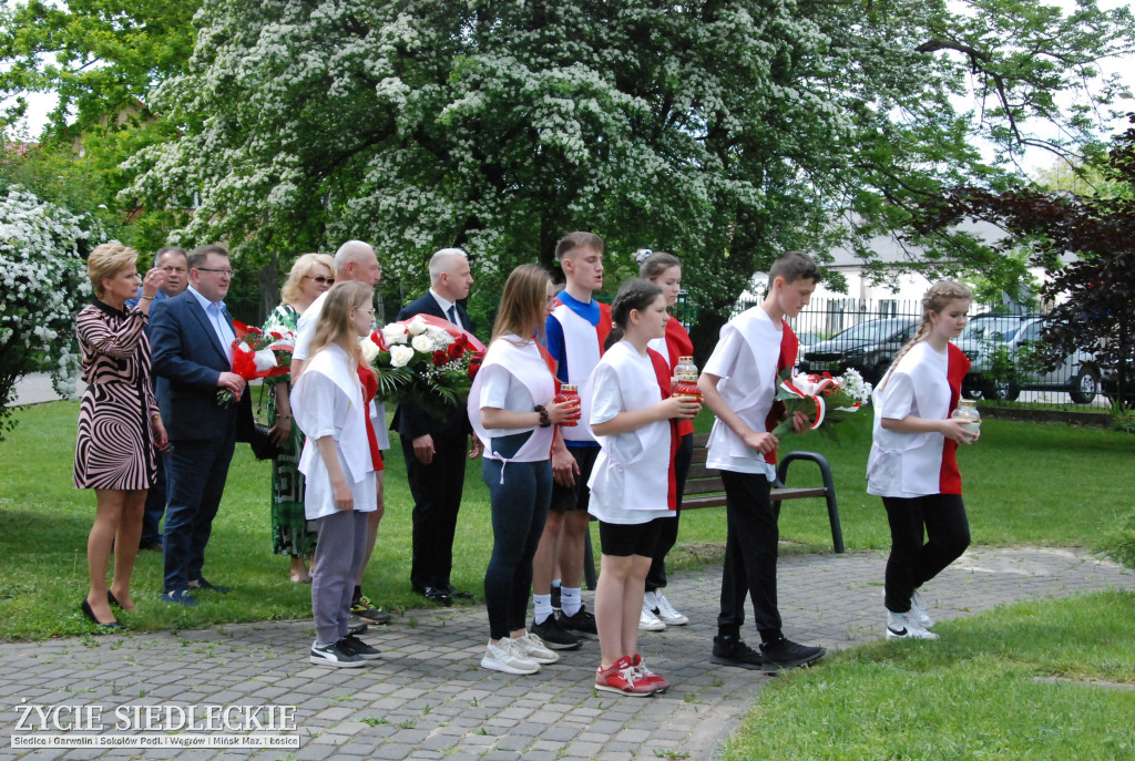 Odsłonięcie muralu przy SP nr 5